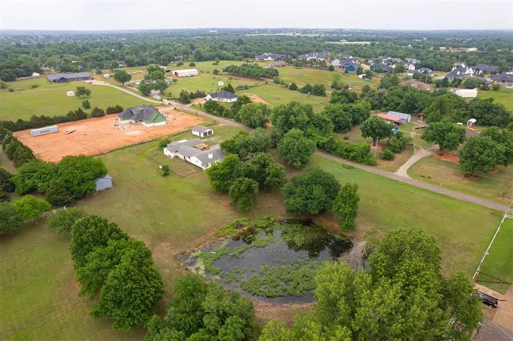 511 Highland Hills Drive, Edmond