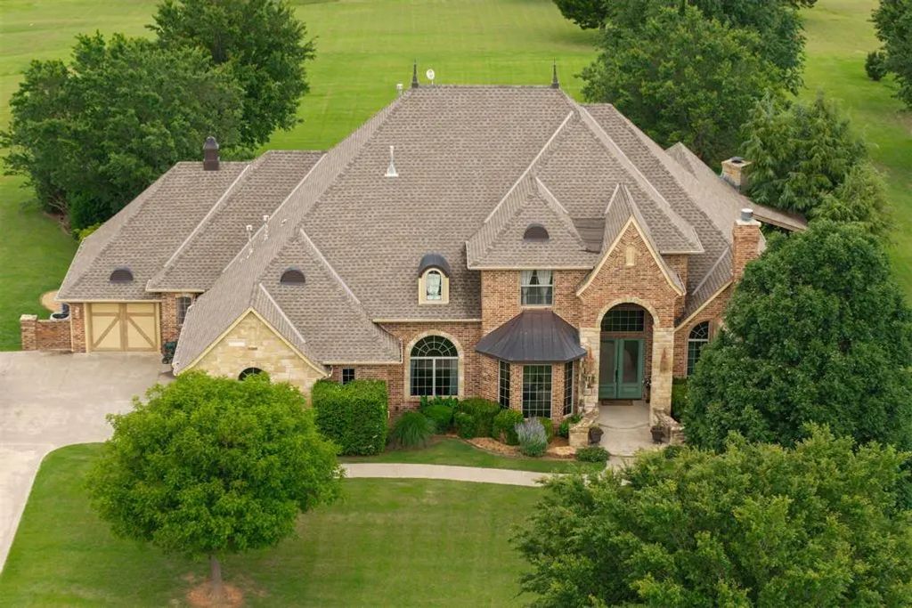 18299 Carlton Way, Edmond