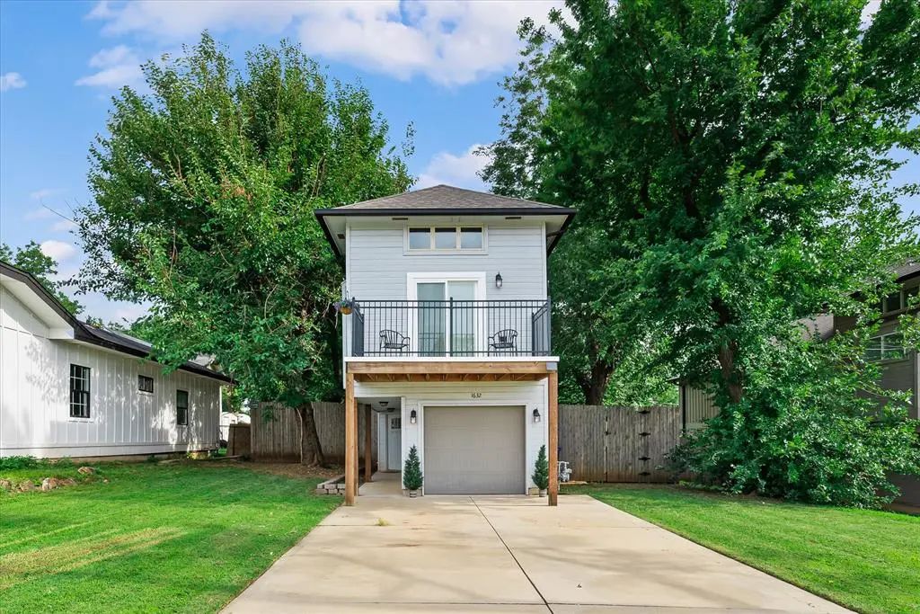 1632 Nw 11th Street, Oklahoma City
