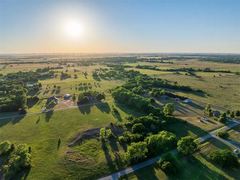 1 County St 2927 Street, Tuttle