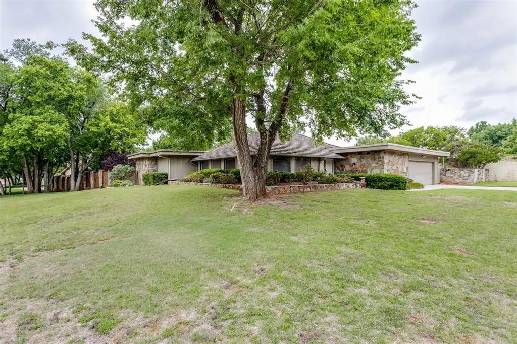 2933 Browne Stone Road, Oklahoma City