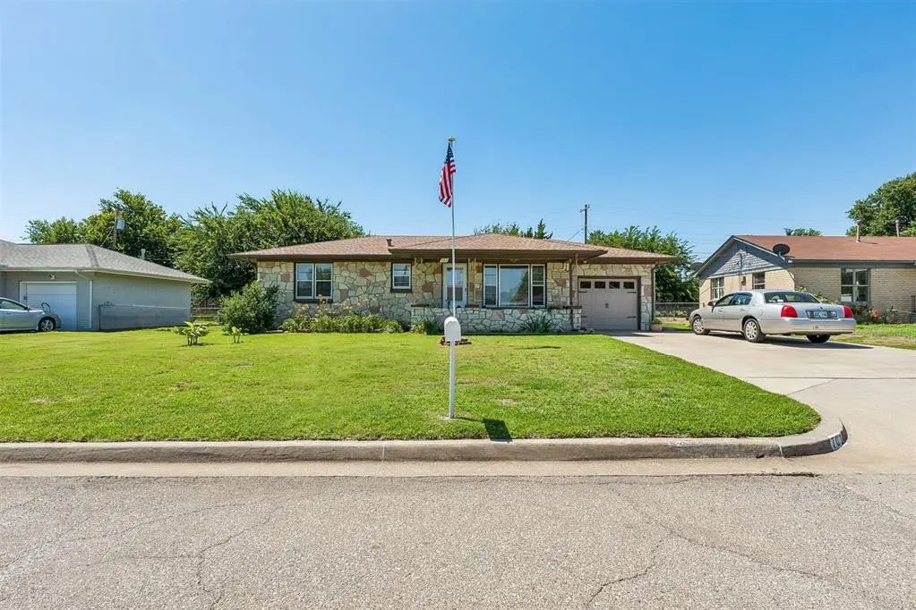 701 Thompson Drive, El Reno, OK, 73036 For Sale