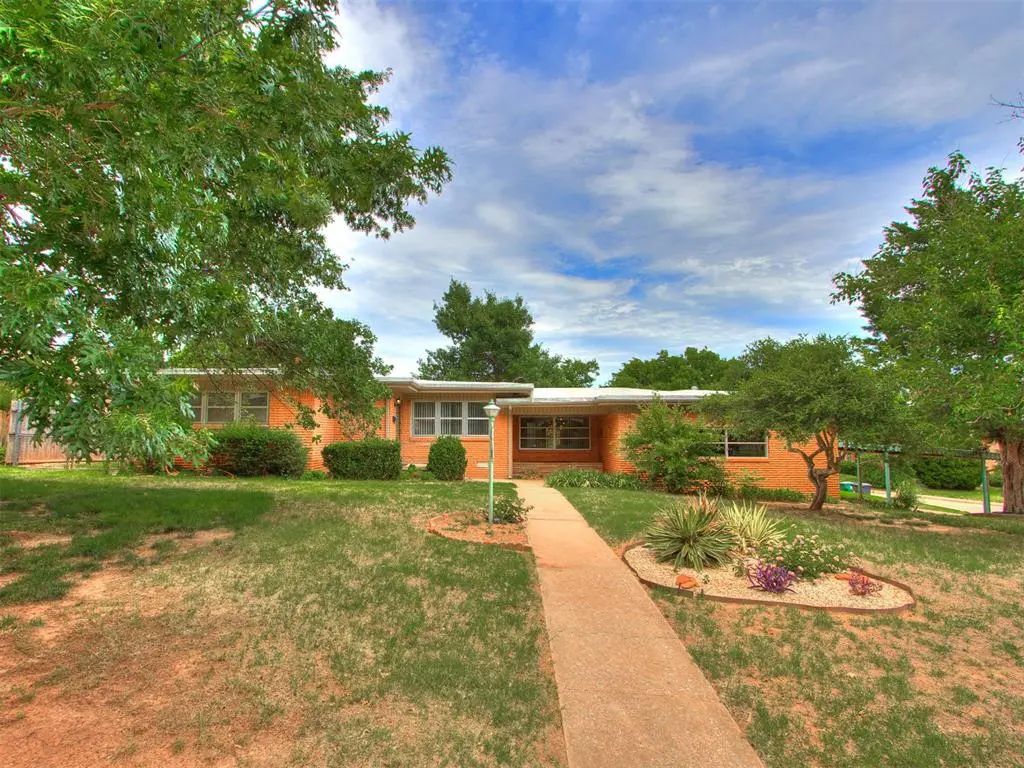 401 Nw 44th Street, Oklahoma City