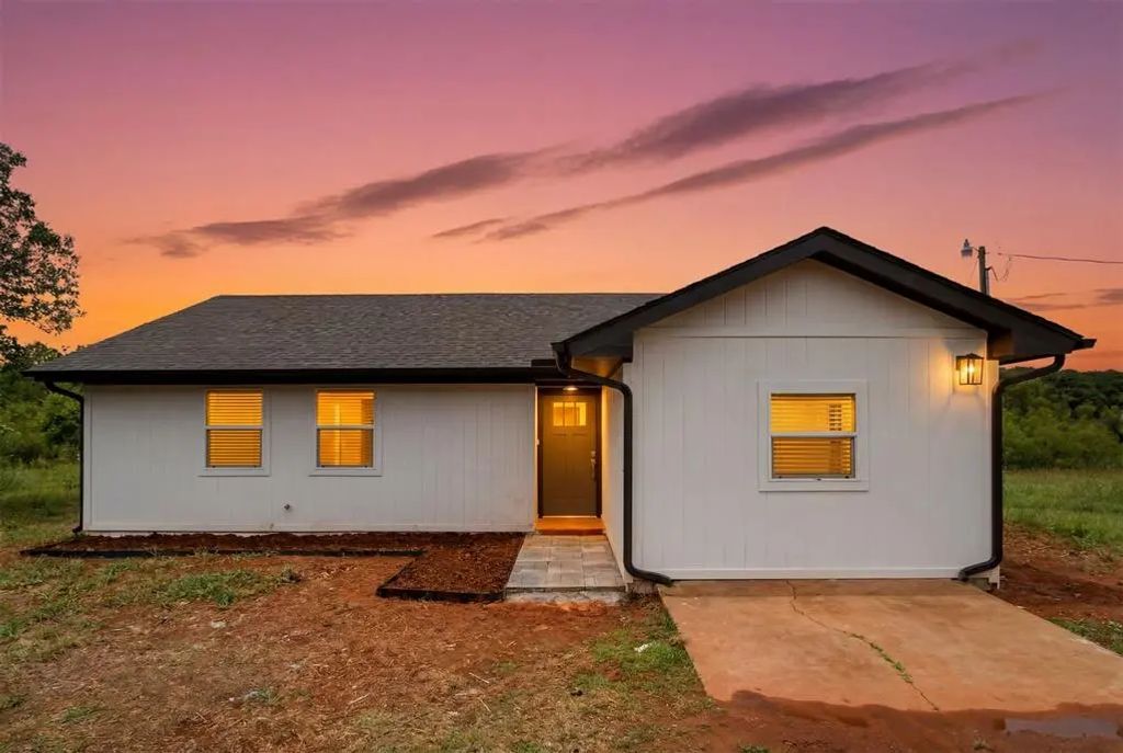 8750 154th Street, Noble