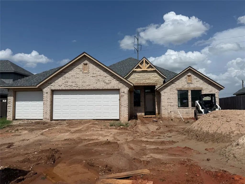 Residential for Sale by 16808 Picasso Drive in the Oklahoma City, located in the neighborhood of Talavera