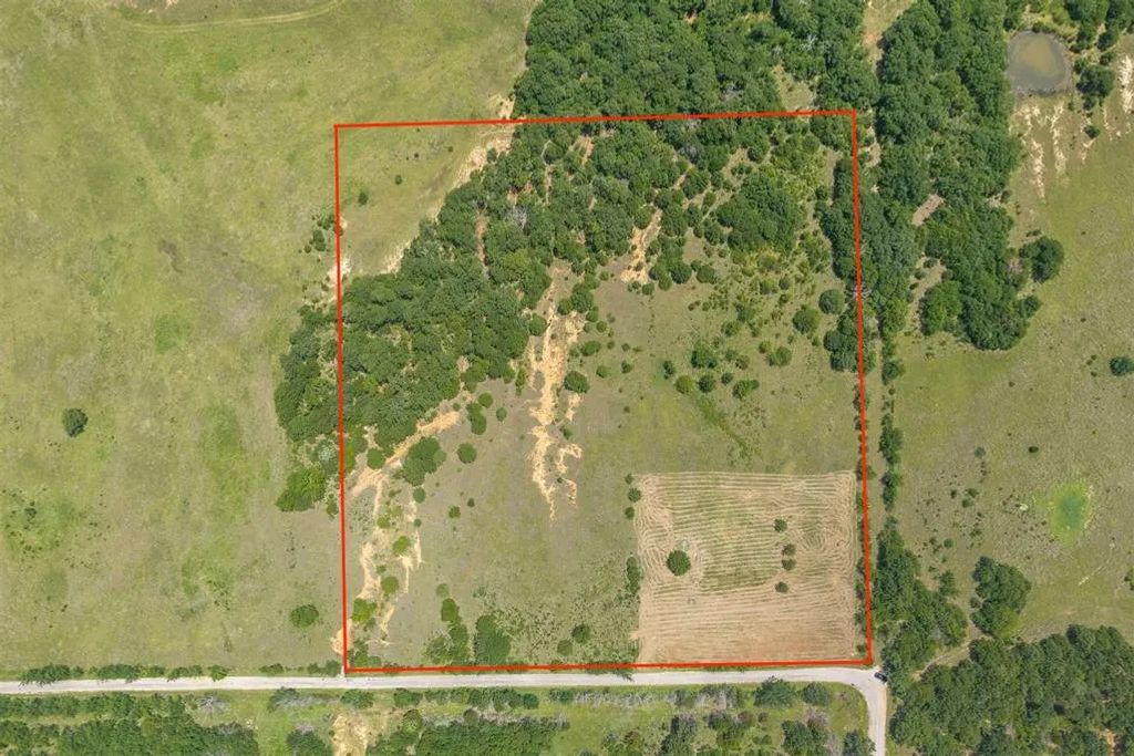 1461 Big Bear Road, Ardmore