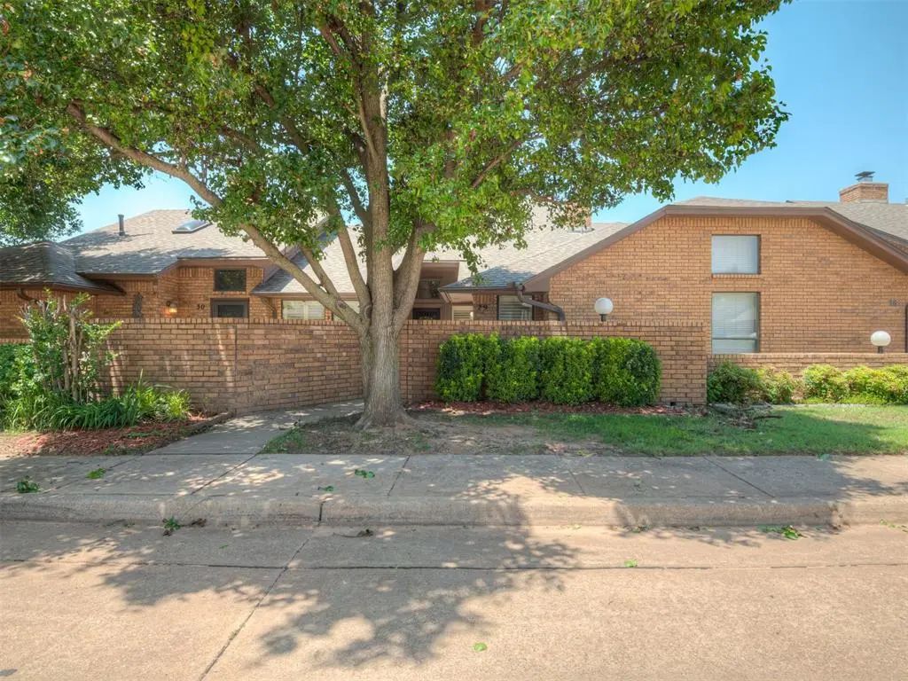1899 Saddleback Boulevard 29, Norman