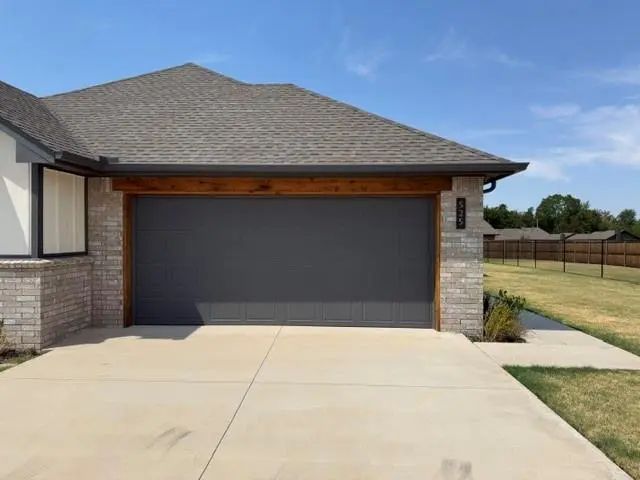 525 Wimbledon Road, Edmond, OK, 73003 - Wimbledon Parke - 1233674, Residential