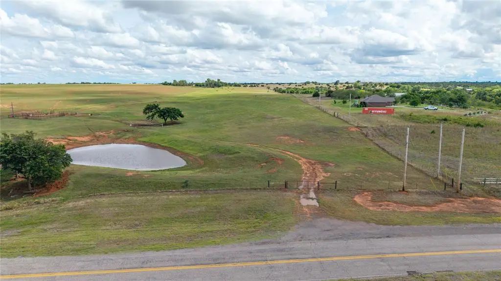 S Frontage Road, Weatherford