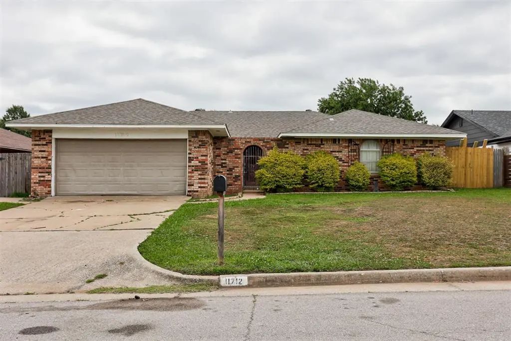 11712 N Shartel Avenue, Oklahoma City