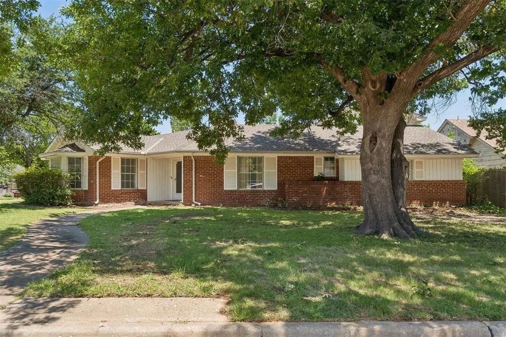 2233 Nw 57th Street, Oklahoma City