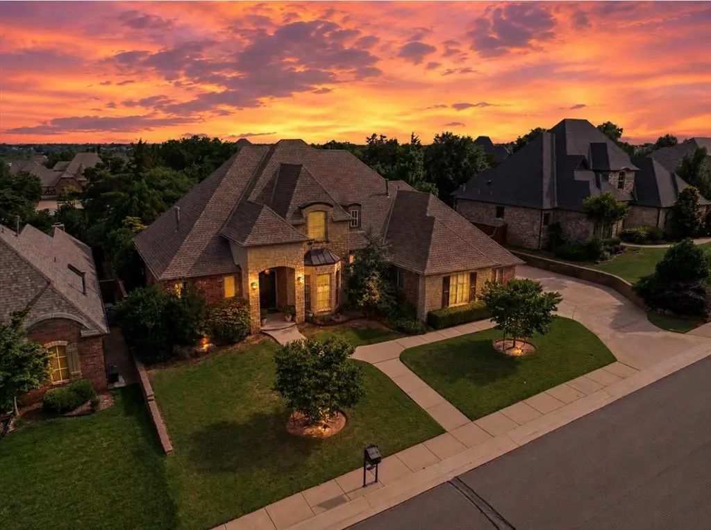 2316 Buffalo Pass, Edmond