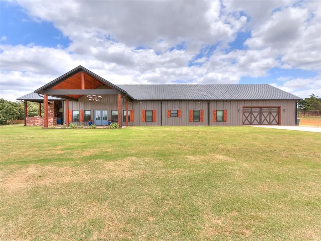 641 Highland Hills Drive, Edmond