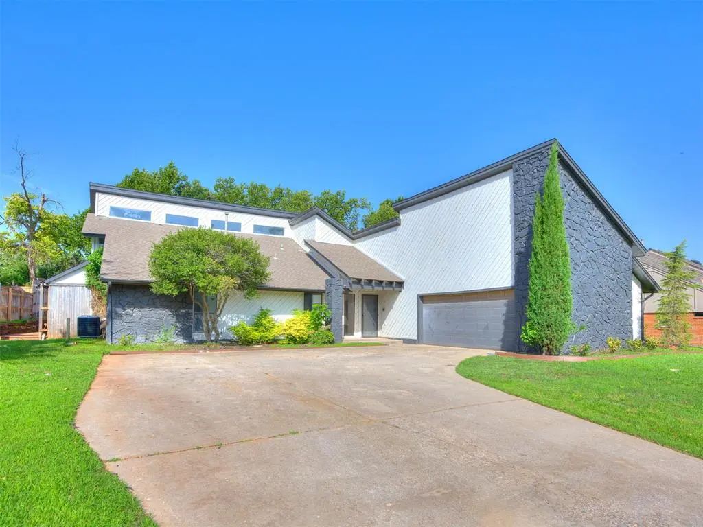11609 Twisted Oak Road, Oklahoma City