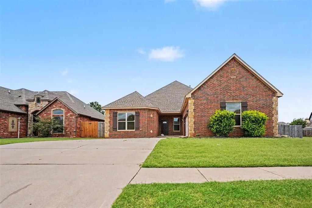 6301 Bentley Drive, Oklahoma City