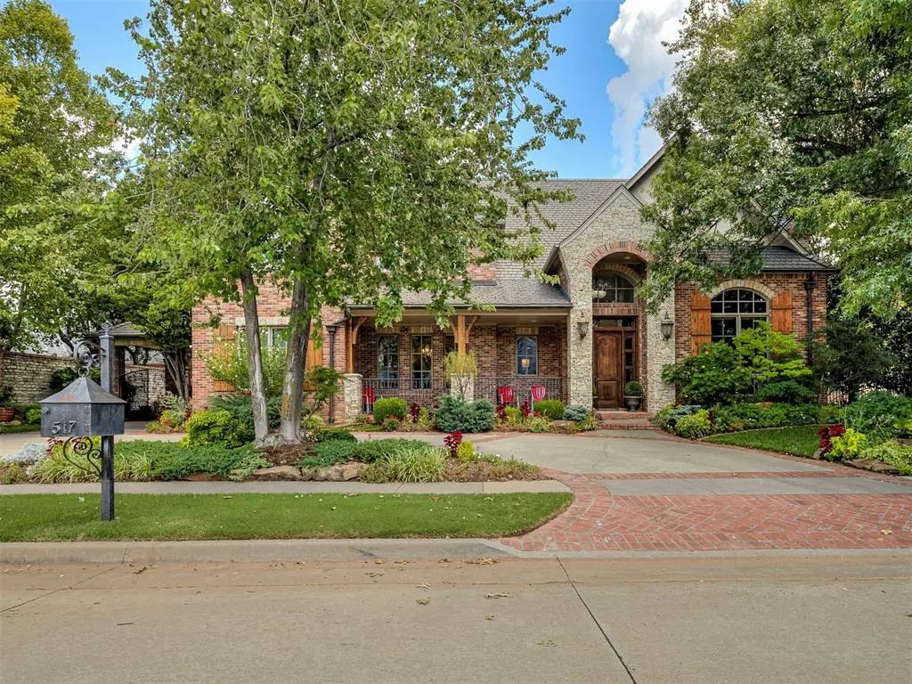 517 Flint Ridge Drive, Norman