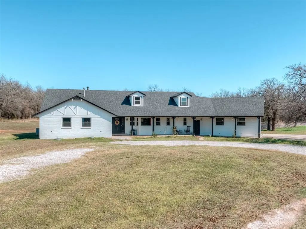Residential Real Estate for Sale located in the neighborhood of Unplotted, in the city of McLoud, OK