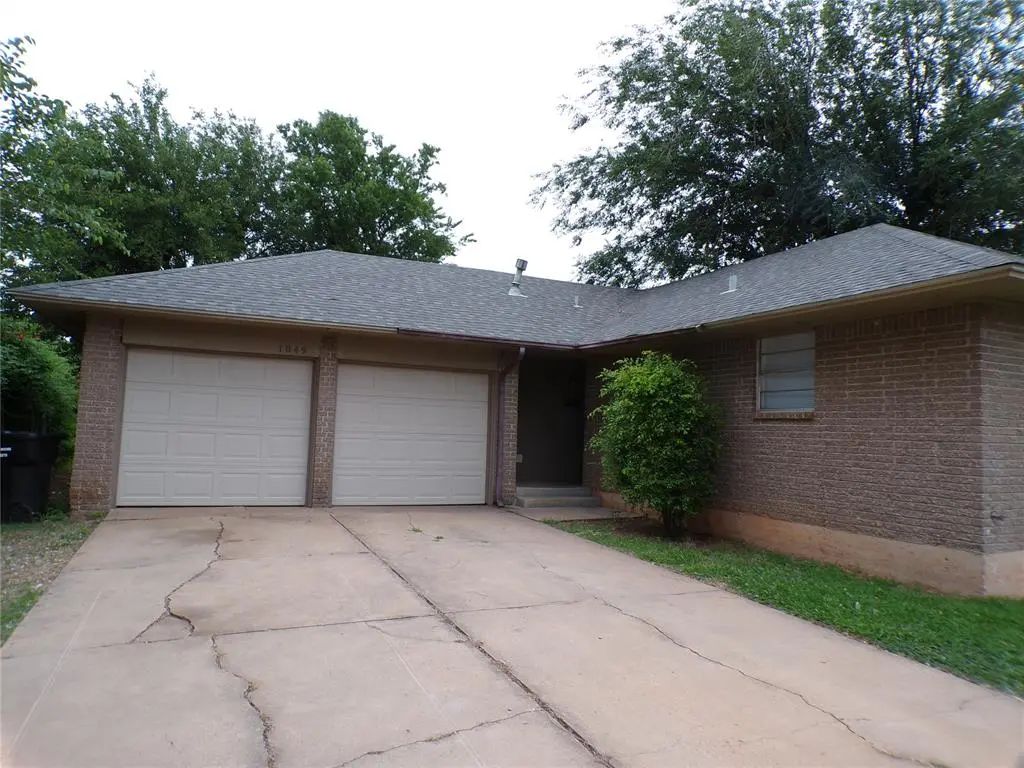 1049 Nw 22nd Street, Moore, OK, 73160 - Regency Park Sec 7 - 1234925, Residential