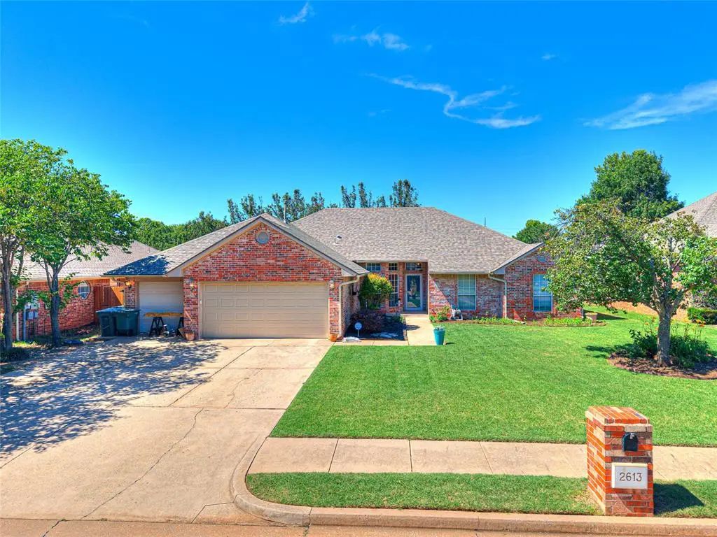 2613 Jills Trail, Edmond