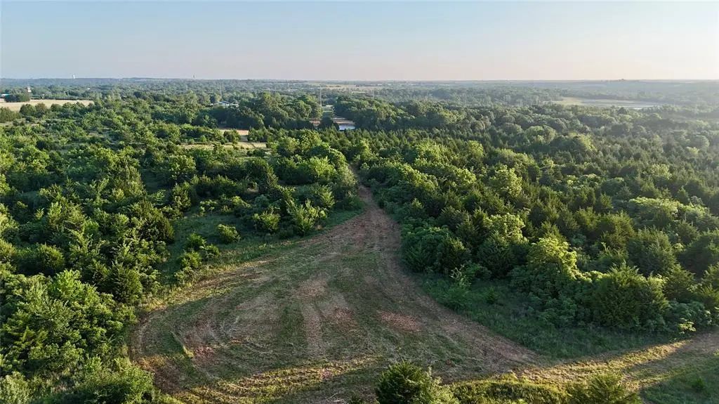 5 N 3490 Road, Earlsboro