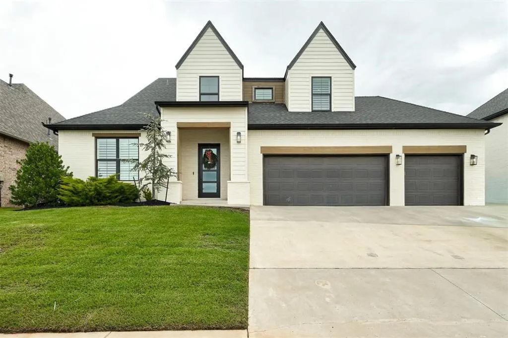 3916 Stone Hill Lane, Edmond