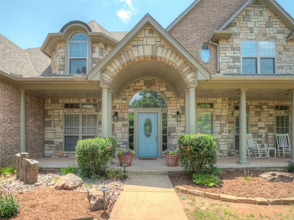 Homes for Sale located at 4001 Braxton Way, in the city of Edmond, OK 73034
