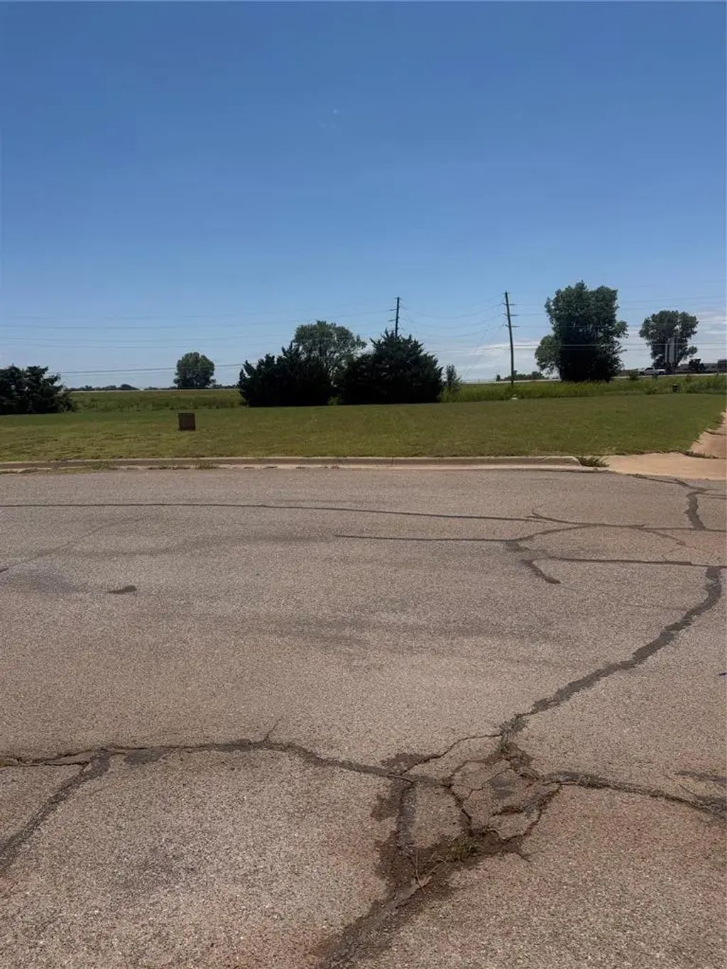 Willow Street, Elk City