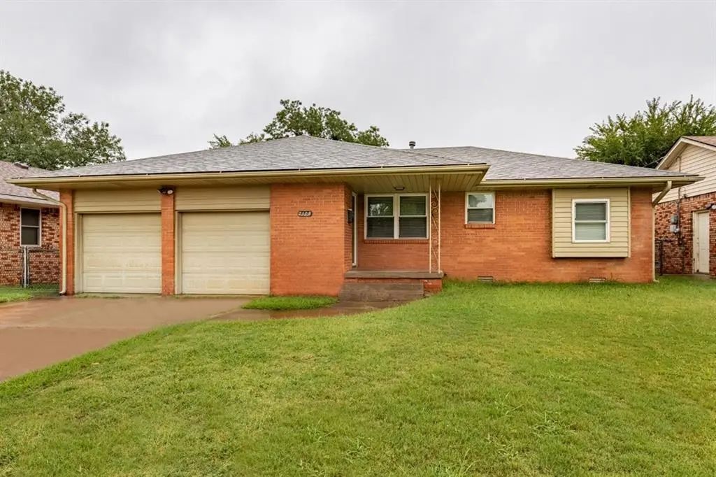 2108 Henderson Drive, Edmond