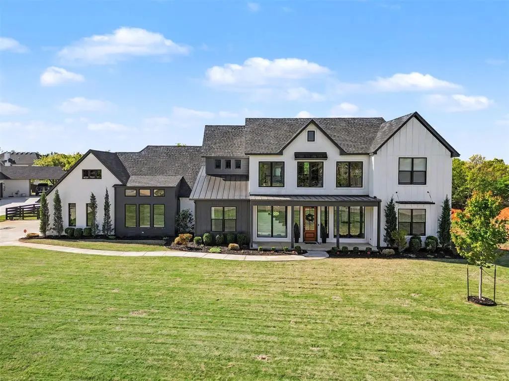 460 Old Farm Road, Edmond