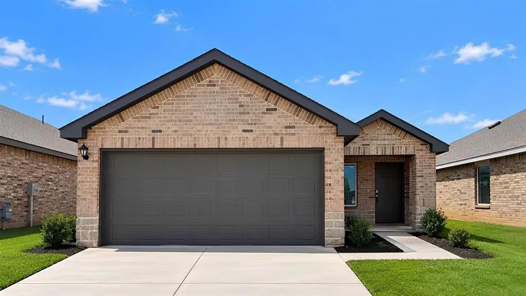 10521 Red Thistle Drive, Oklahoma City