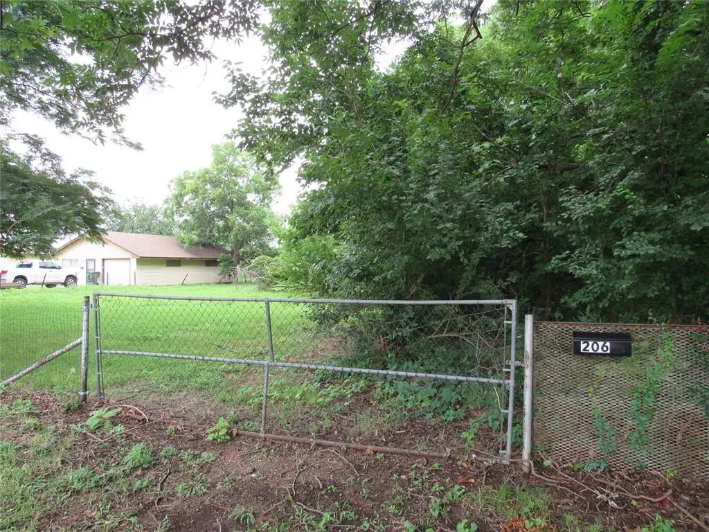 206 Washington, Pauls Valley