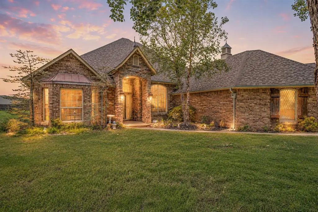 15215 Coral Creek Lane, Oklahoma City
