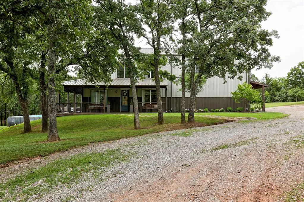 Residential Real Estate for Sale located in the neighborhood of DEEP FORK TOWNSHIP, in the city of Arcadia, OK