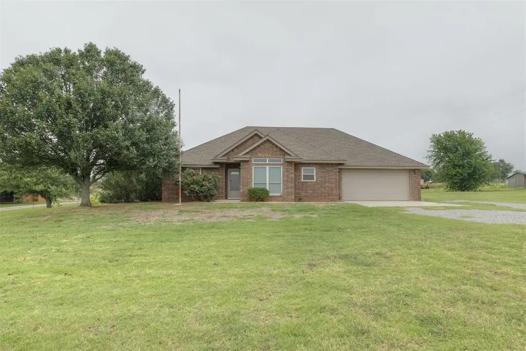 MLS #1236299 for Sale at 2384 County Road 1270, in the city of Blanchard, 73010