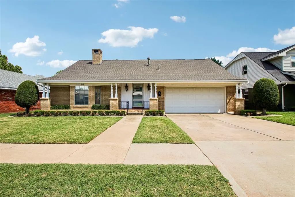 2216 Laneway Drive, Oklahoma City