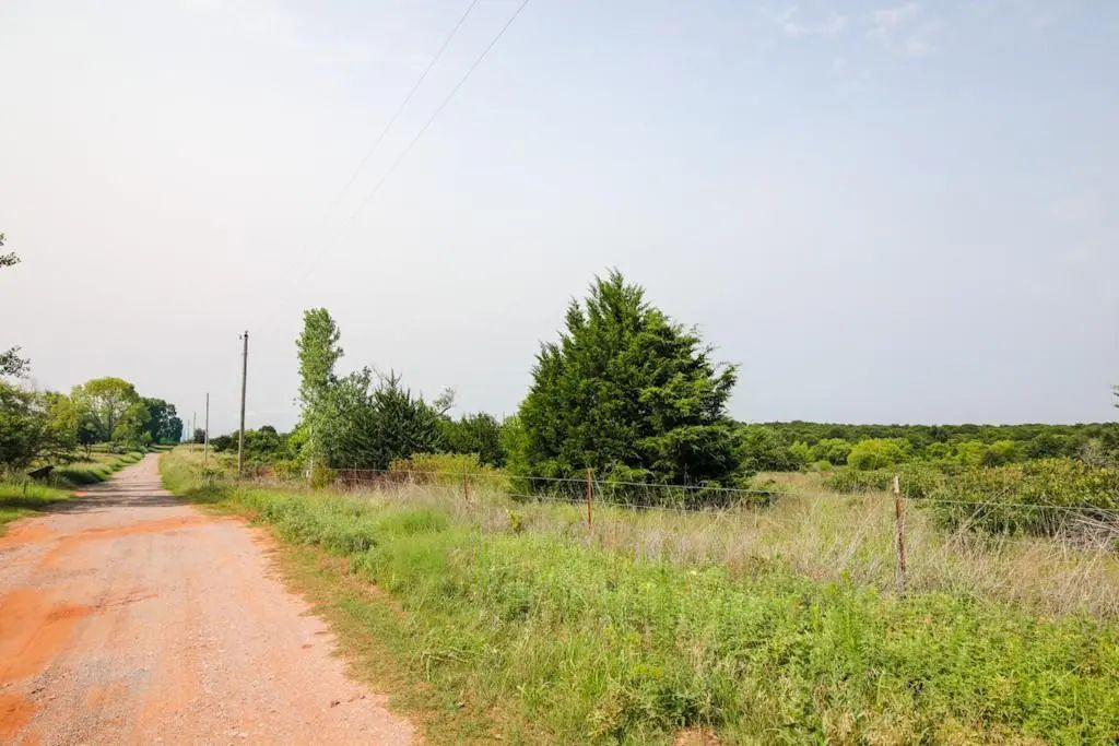 Block 1 Lot 30, Vinson Estates Addition, Lindsay