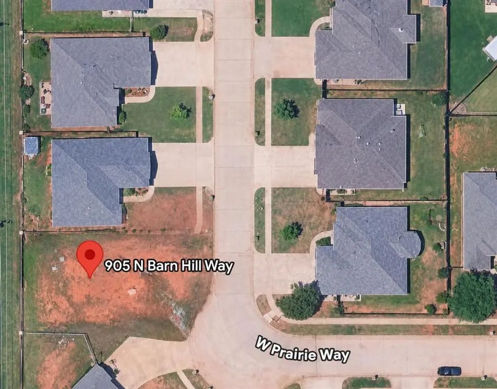 905 N Barn Hill Way, Mustang