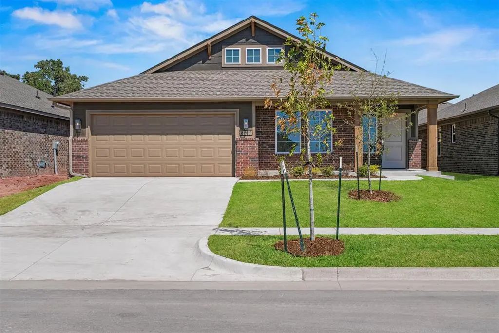 8717 Spruce Street, Edmond