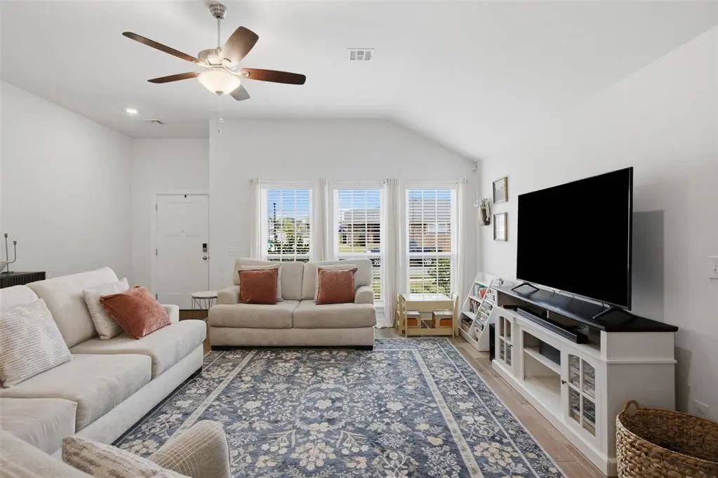Residential Real Estate for Sale located in the neighborhood of Grove Ph Xv, in the city of Edmond, OK