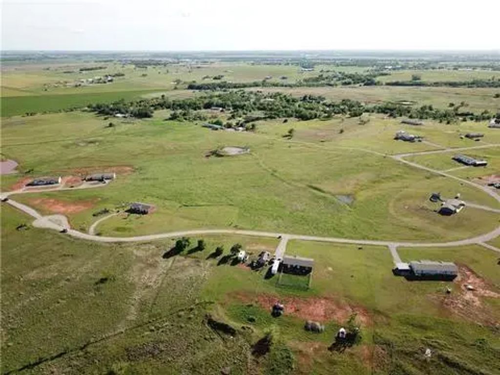 1450 County Street 1344, Chickasha