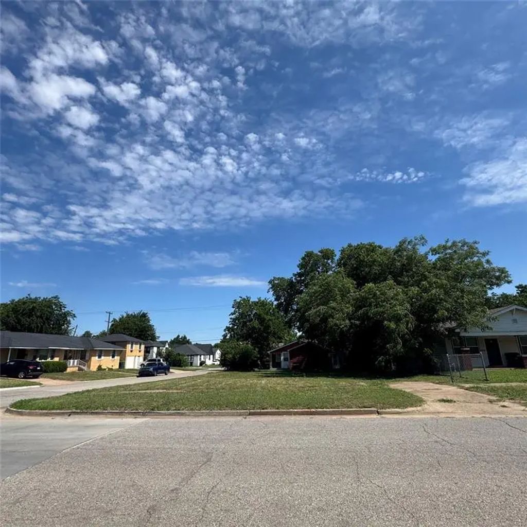 1633 Nw 28th Street, Oklahoma City