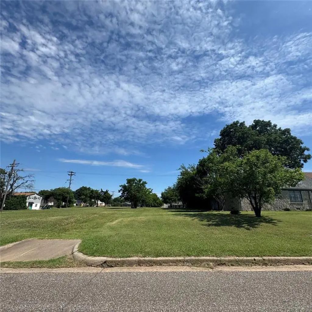 1725 Nw 28th Street, Oklahoma City