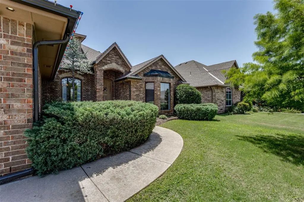 2912 Sw 136th Terrace, Oklahoma City