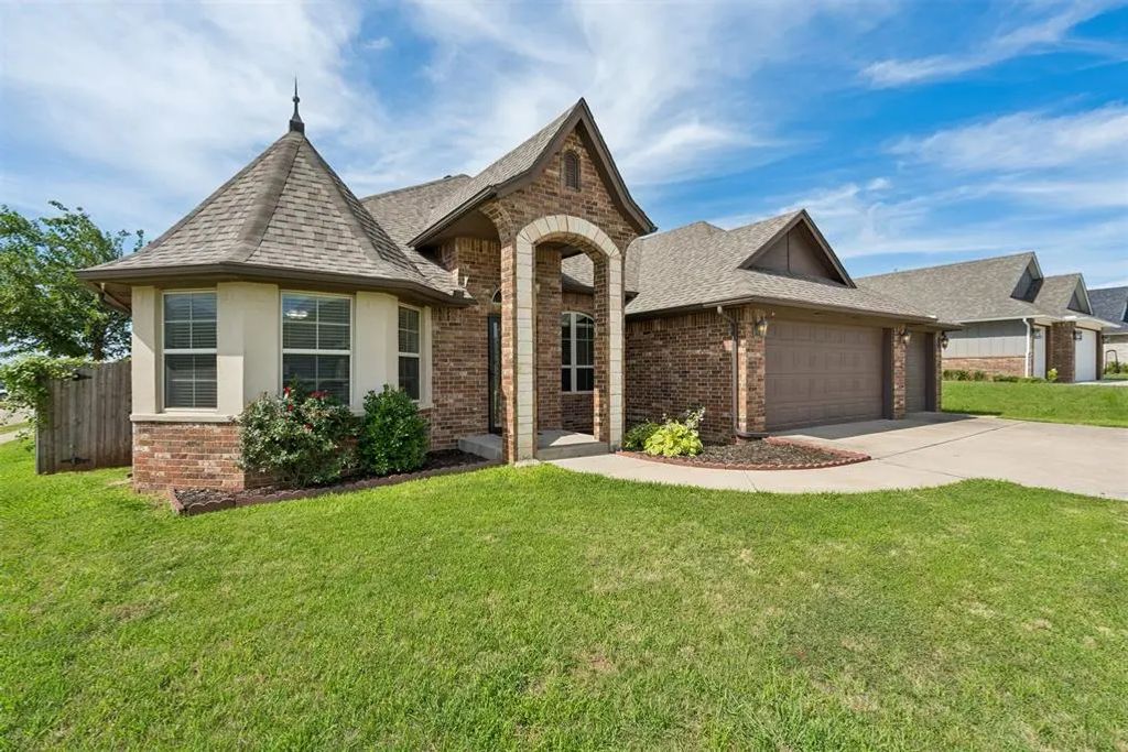 2916 Kingswood Drive, Norman