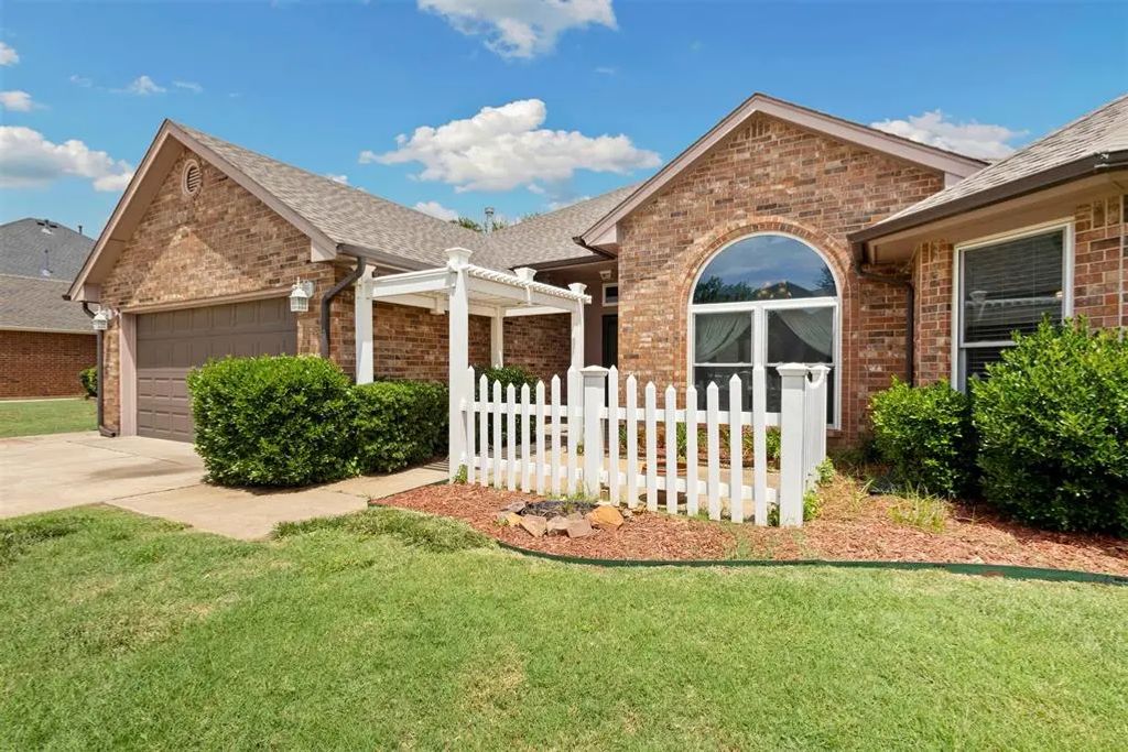 17612 Wain Bridge Avenue, Edmond