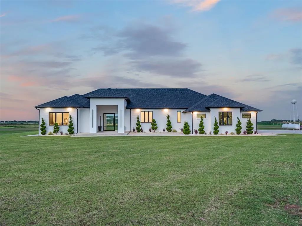 24400 N Council Road, Edmond