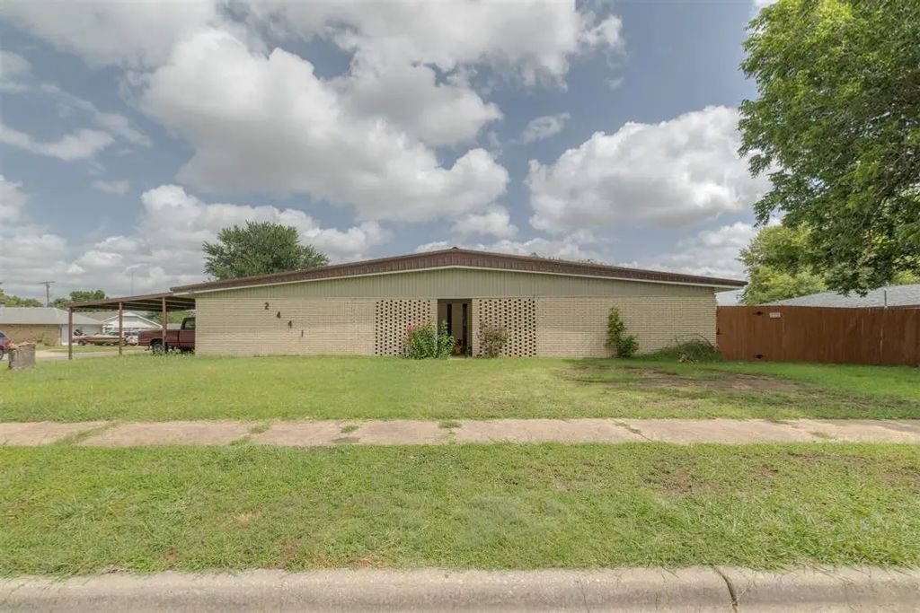 2441 Sw 77th Street, Oklahoma City