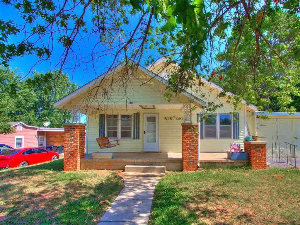 Residential Real Estate for Sale located in the neighborhood of McLoud, in the city of McLoud, OK