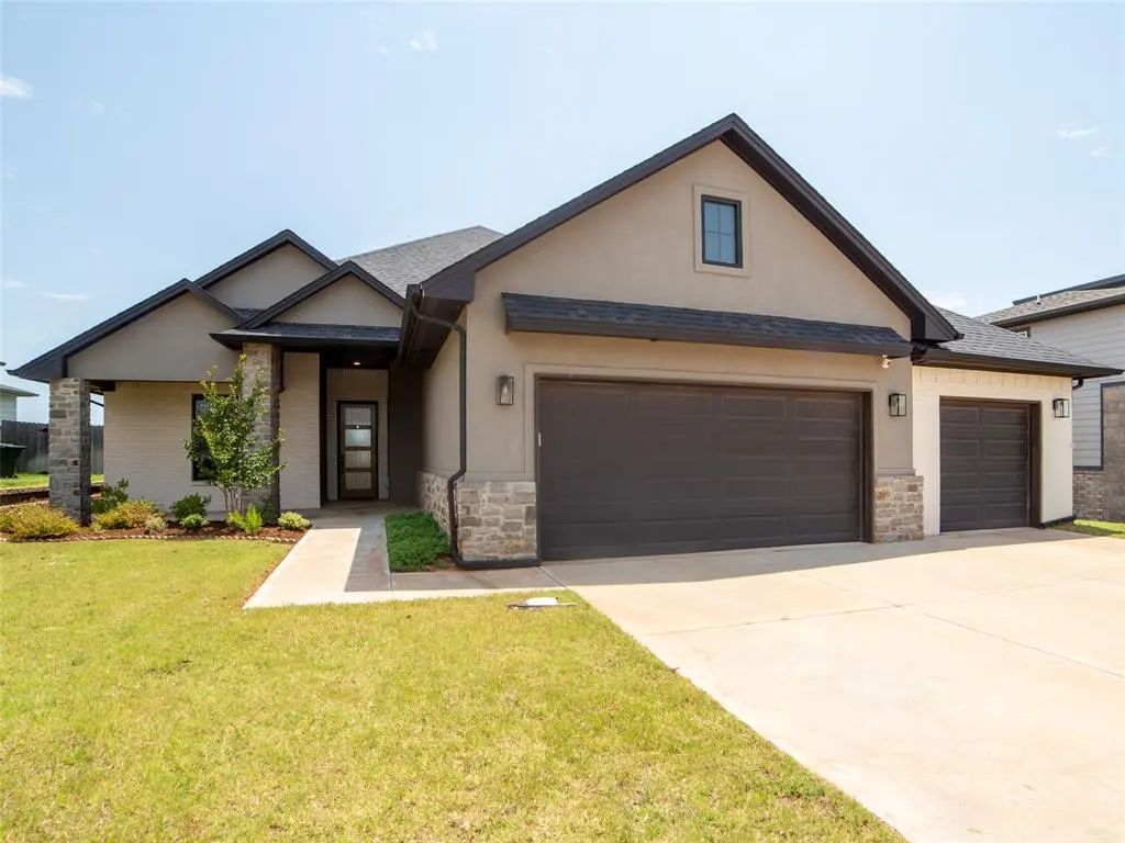 2124 El Cajon Street, Edmond
