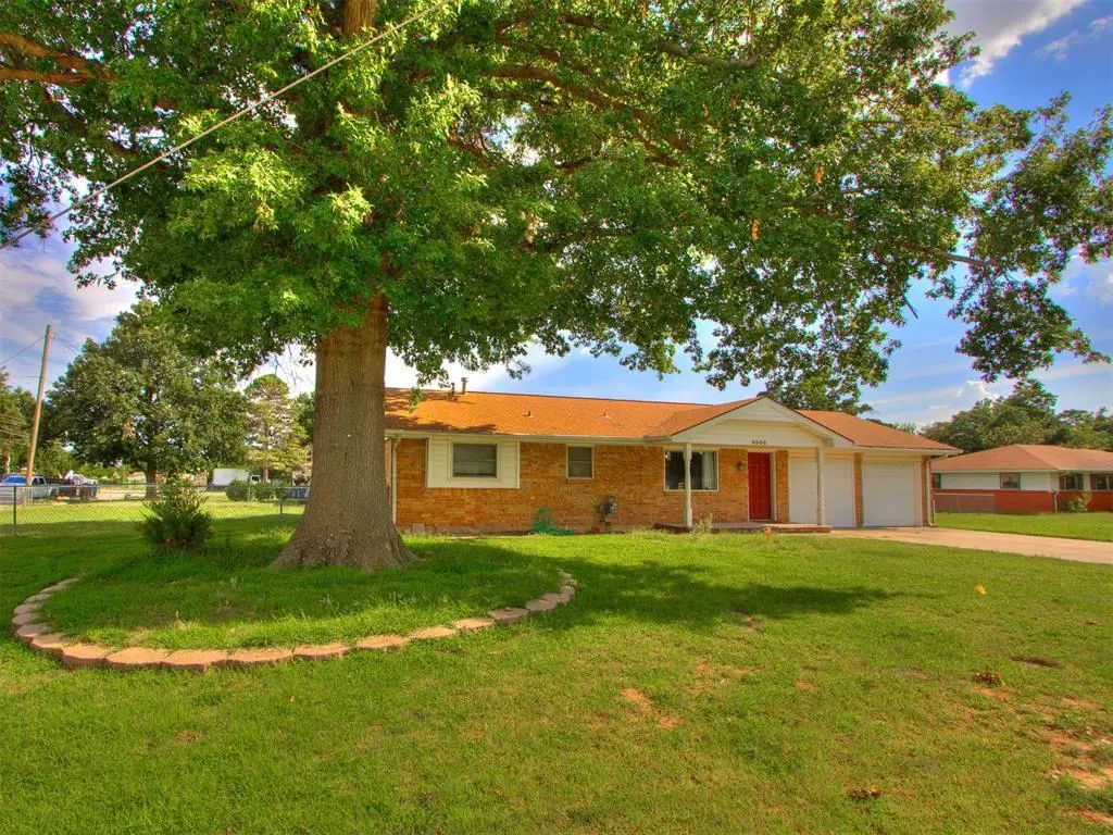 Residential Real Estate for Sale located in the neighborhood of Hulme Add, in the city of Oklahoma City, OK